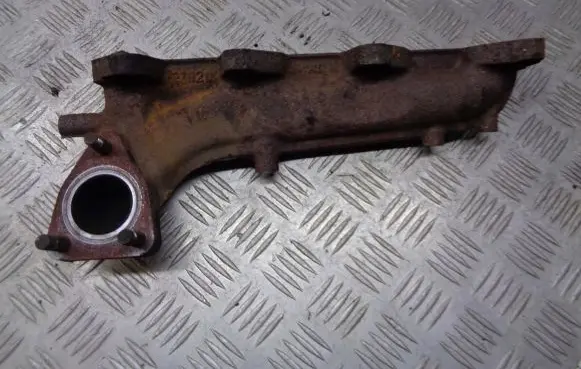 Toyota Corolla Verso E121 Exhaust manifold