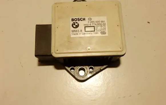 BMW 5 E60 E61 ESP acceleration yaw rate sensor 34526774602 6324
