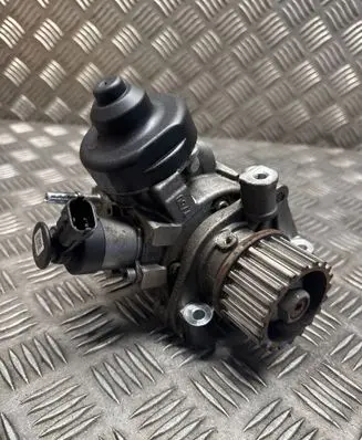 Dacia Logan II Fuel injection high pressure pump 0445010704 167007358R H8201434847