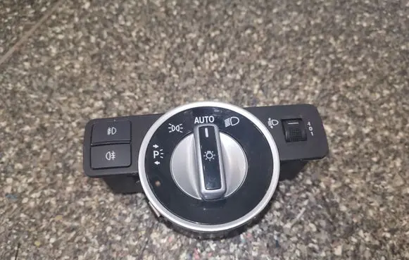Mercedes-Benz E W212 Light switch