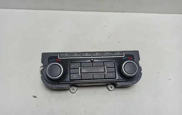 Volkswagen Golf VI Climate control unit 5K0907044AJ