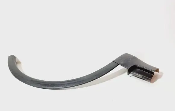 Front arch trim