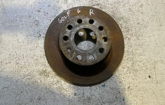 Volkswagen Golf VI Rear brake disc