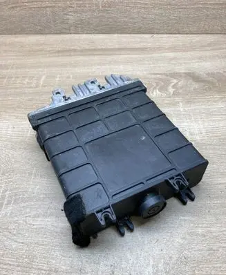 Volkswagen PASSAT B4 Engine control unit/module ECU 028906021AK 0281001312