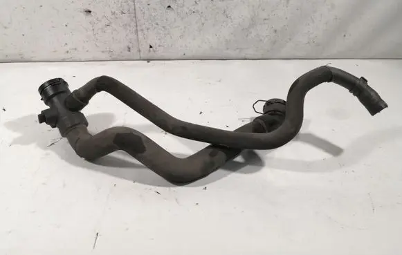 Audi A4 S4 B6 8E 8H Engine coolant pipe/hose 8E0121049