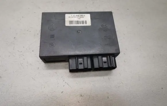 Volkswagen PASSAT B5 Comfort/convenience module 1J0959799R