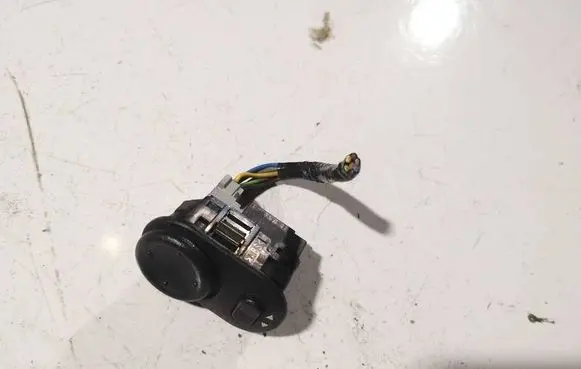 Opel Astra G Wing mirror switch 09226861