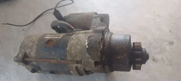 Nissan Almera Tino Starter motor 23300WD001