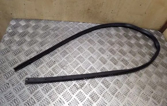 Chevrolet Orlando Front door rubber seal