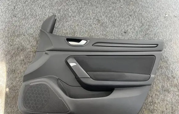Renault Megane IV Front door card panel trim 809009313R 1019375