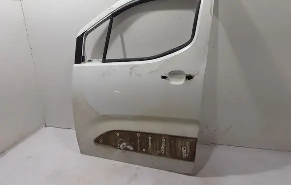 Opel Combo E Front door 9822696380