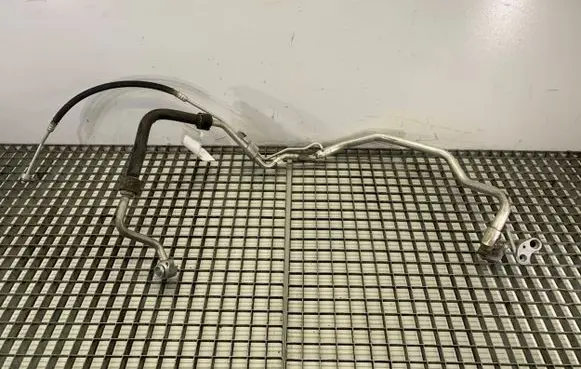 Audi Q7 4M Air conditioning (A/C) pipe/hose 4M0820339G