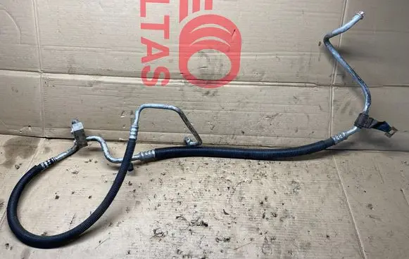 Audi A6 S6 C4 4A Air conditioning (A/C) pipe/hose 04677282