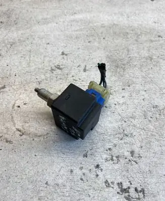 Hyundai Santa Fe Brake pedal sensor switch
