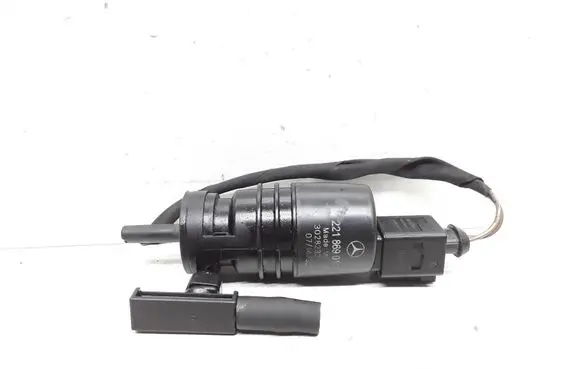 Mercedes-Benz E W212 Headlight washer pump 2218690121 3028232