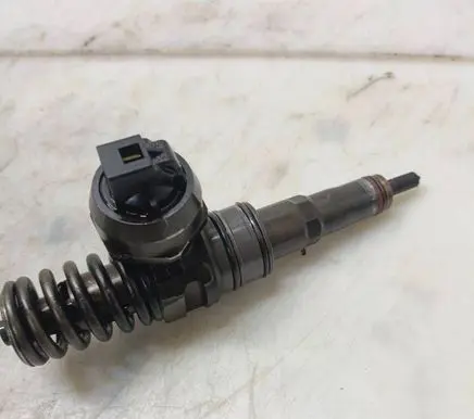Volkswagen PASSAT B6 Fuel injectors set 0414720912