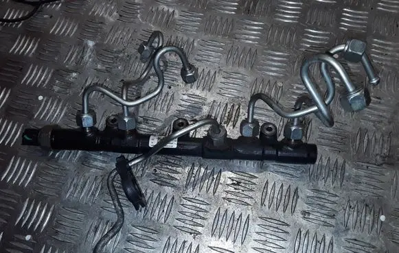 Fuel pressure sensor