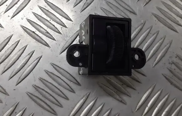 Mitsubishi Galant Light relay BRAK