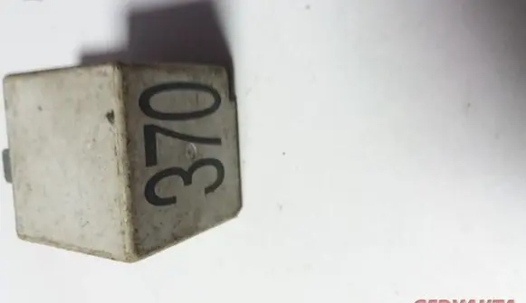 Audi A6 S6 C5 4B Other relay 8D0951253