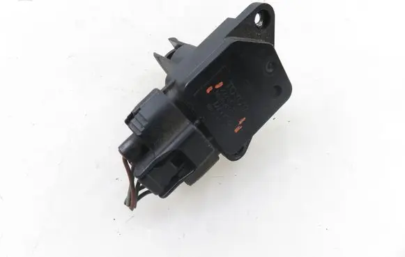 Toyota Avensis T250 Mass air flow meter MB1974003010 222040J010