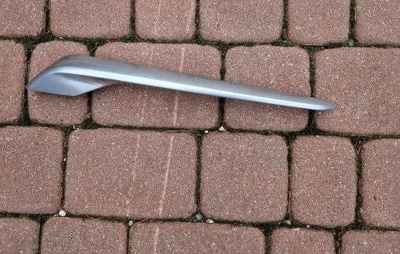 Opel Insignia B Front bumper upper radiator grill 13491159