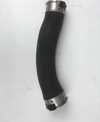 BMW 5 F10 F11 Intercooler hose/pipe 521108a