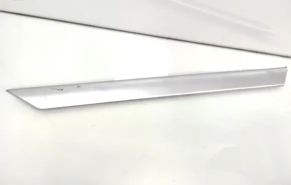 BMW 3 E46 Dashboard glove box trim 8200753