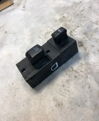 Infiniti FX Electric window control switch