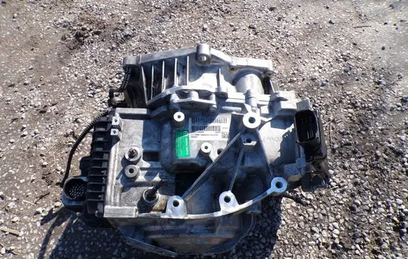 Manual 5 speed gearbox
