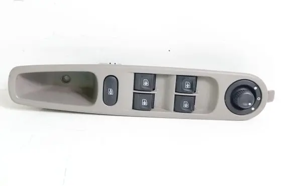 Renault Zoe Electric window control switch 254008973R