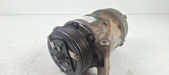 Volvo XC70 Air conditioning (A/C) compressor (pump) P30630921