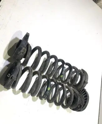 Mercedes-Benz C W205 Rear coil spring