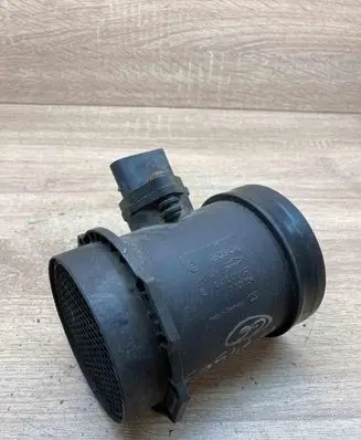 BMW 7 E65 E66 Mass air flow meter 7501554 0280218077