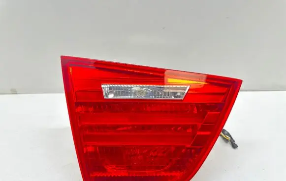 BMW 3 E90 E91 Tailgate rear/tail lights 4871739