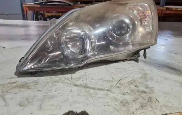Honda CR-V Headlight/headlamp