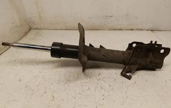 Nissan Qashqai Front shock absorber/damper