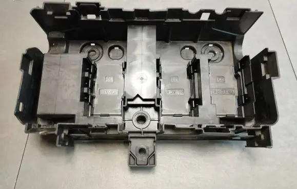 Volkswagen Amarok II Fuse box set MB3T14A465AB