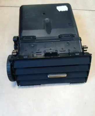 Dash center air vent grill