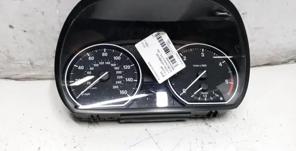 BMW 1 E81 E87 Speedometer (instrument cluster) 102498598 922095201 250046628