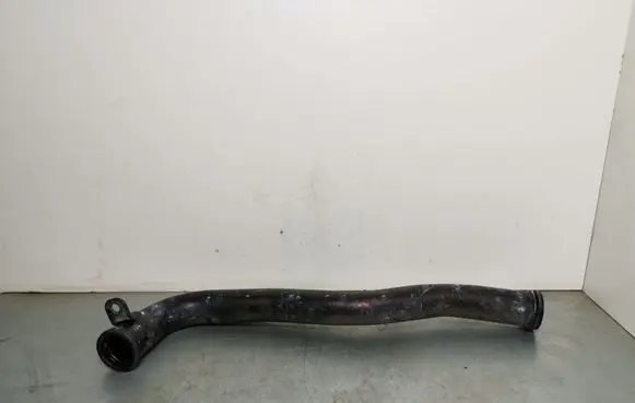 Hyundai Santa Fe Engine coolant pipe/hose SANTA19VAMZDELIS