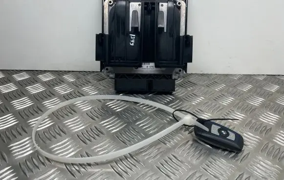 Engine ECU kit and lock set