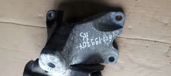 Audi A4 S4 B8 8K Engine mounting bracket 8K0199307AS