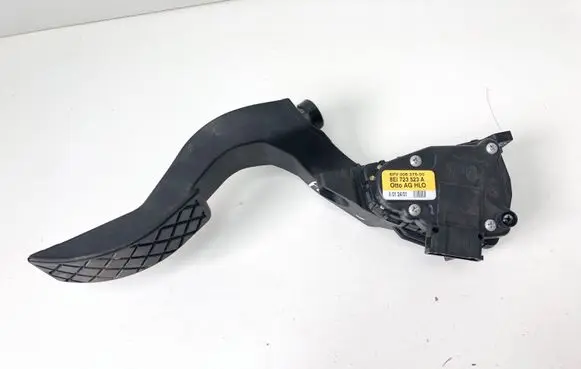 Audi A4 S4 B6 8E 8H Accelerator throttle pedal 8E1723523A