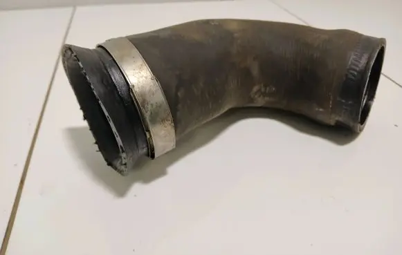 Audi A4 S4 B7 8E 8H Intercooler hose/pipe