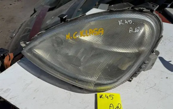 Mercedes-Benz C AMG W203 Headlight/headlamp