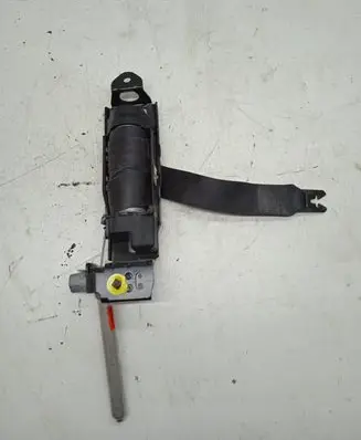 Volvo V50 Front seatbelt 304989427