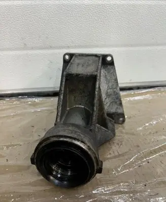 BMW X5 E70 Driveshaft support bearing bracket 755254002 F482