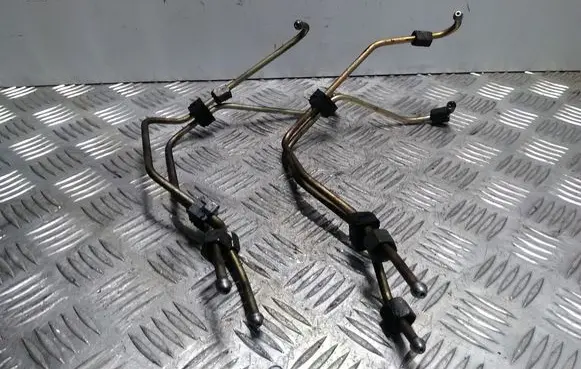 Peugeot 307 Fuel injector supply line/pipe 