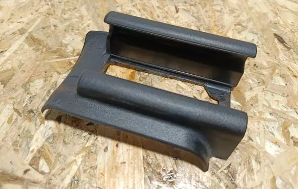 Mercedes-Benz C W204 Front driver seat rail A2049190520 74010027