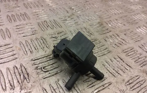 Hyundai Ioniq Vacuum valve 2901003ha0
